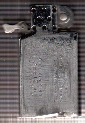 Slim Zippo 1966 mit Werbung auf Insert 4